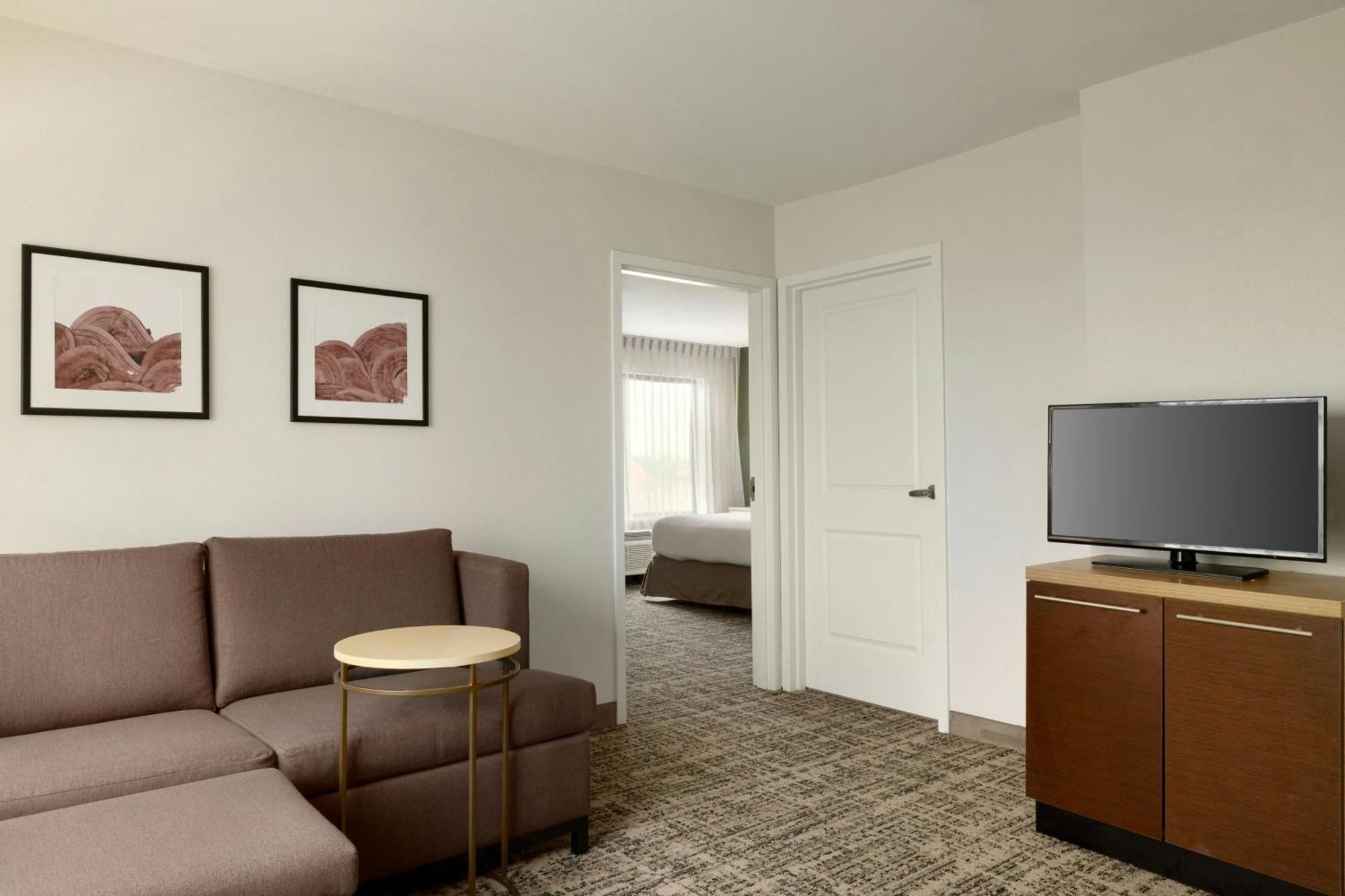 ทาวน์เพลส สวีท อเล็กซานเดรีย Hotel ภายนอก รูปภาพ